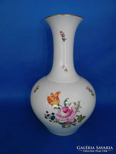 Vase of Herend vieux bouquet de saxe amphora in the largest gift box