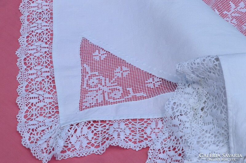 Transylvanian handmade tablecloth
