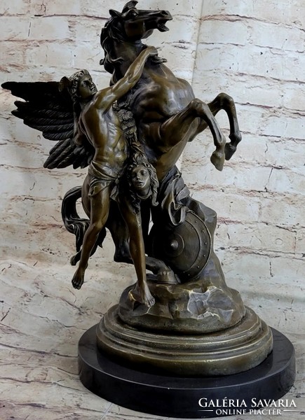 Perszeusz és Pegazus, Medúza fejével - mitológiai műalkotás