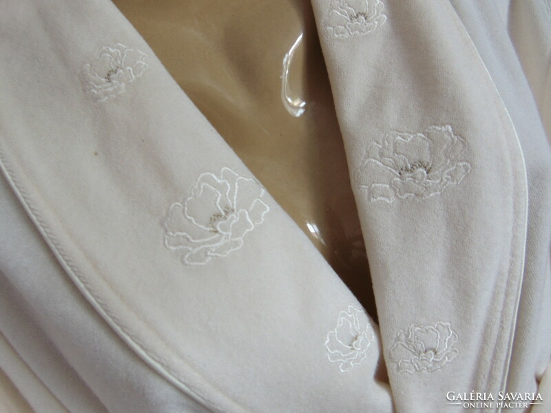 Dreamy, elegant women's robe in cream color, size 48