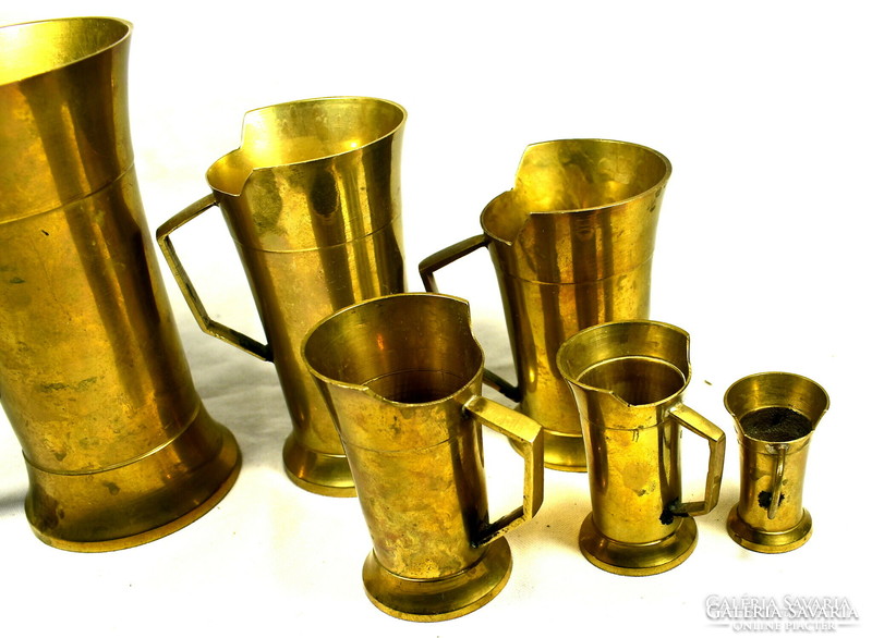 Set of 6, very spectacular, brass drink measures.