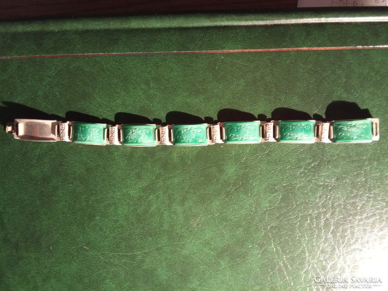Ceramic alpaca bracelet decorated with antique green engraving consists of 7 sheet parts
