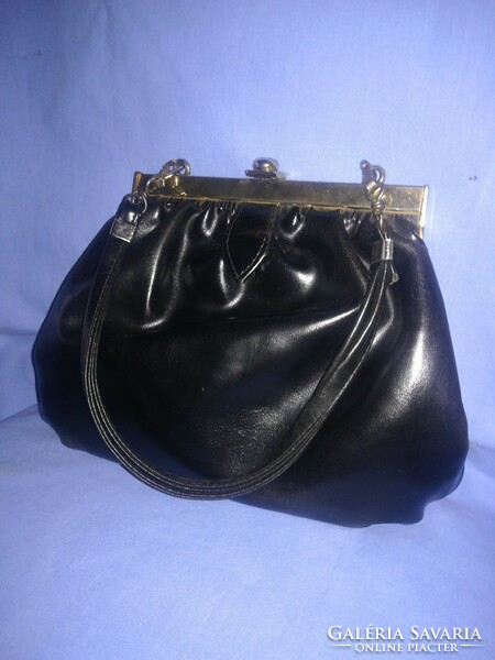 Retikül original leather bag from the 1950s - 60s