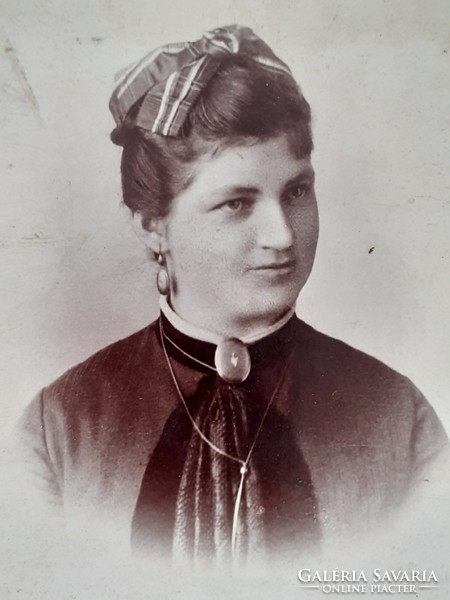 Antik női fotó Strelisky Lipót fotográfus Pozsony Budapest régi műtermi fénykép