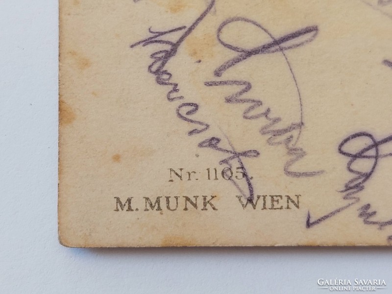 Régi képeslap M. Munk Wien 1919 levelezőlap hölgy