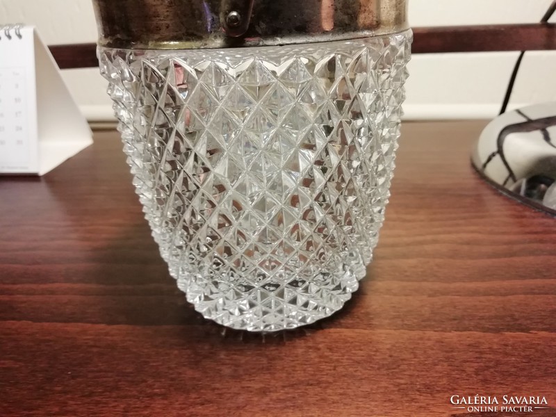 Thick crystal glass ice cube holder