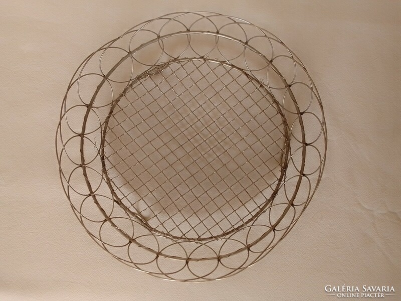 Old hand-woven wire bread basket, serving tray, fruit holder, pirito holder