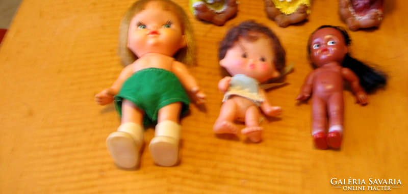 Retro Japanese and Hong Kong dolls