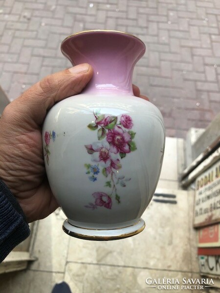 Hollóháza porcelain vase, 13 cm high, perfect piece.