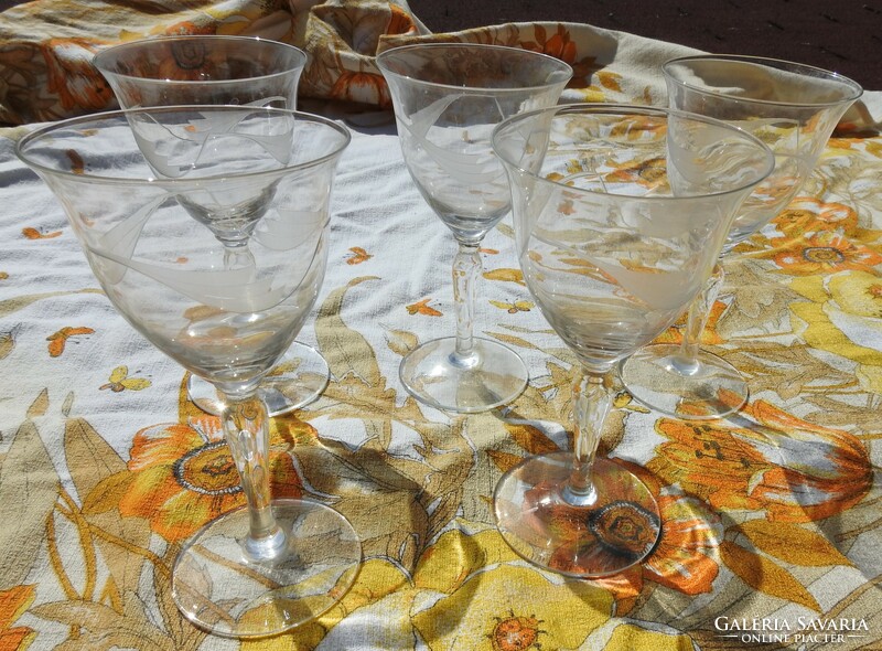 Set of 5 hand-polished stemmed glass glasses from Szecis