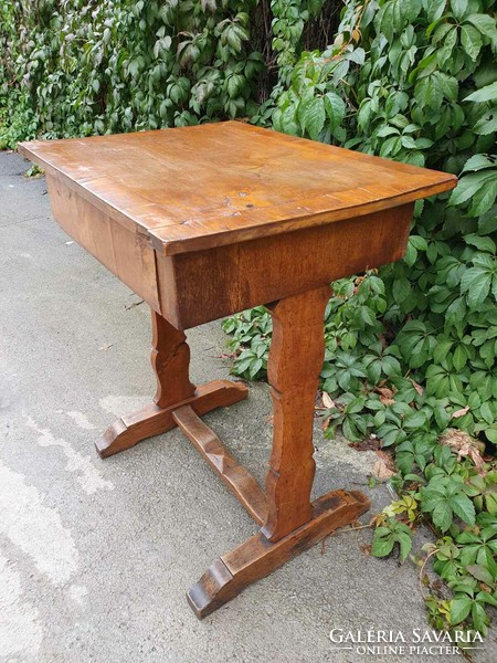 Kisméretű antik biedermeier íróasztal