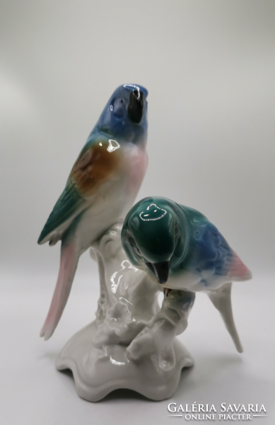 Porcelán papagájok