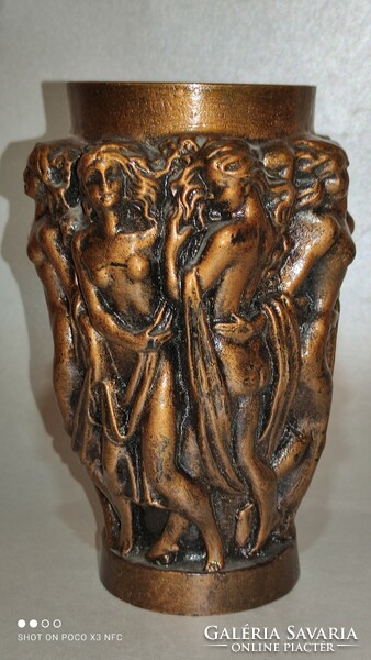 Bohemia resin vase with female figures