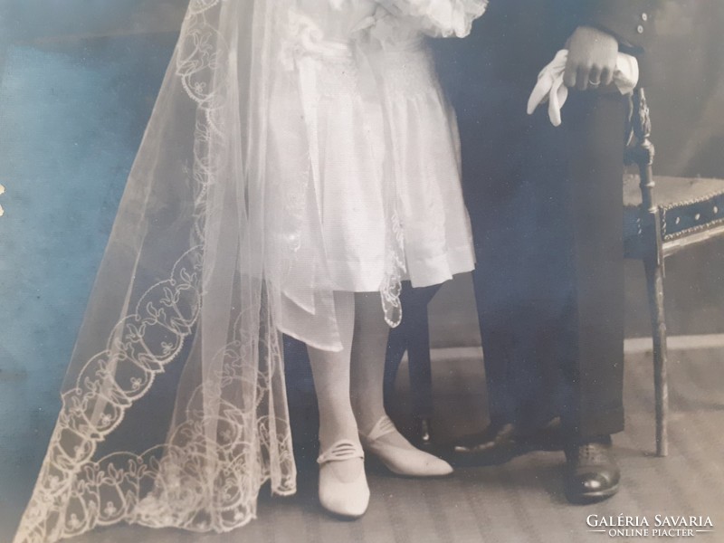 Régi esküvői fotó 1930 körül menyasszony vőlegény Merkadó Gyula fotográfus Kecskemét műtermi fénykép