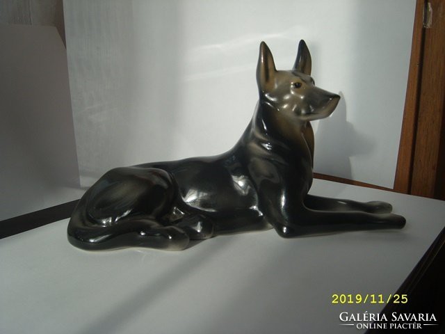 Raven house porcelain dog