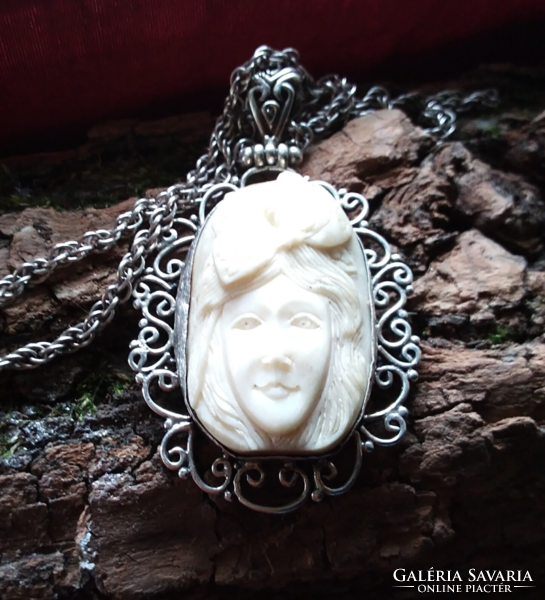 Special silver necklace with bone cameo pendant!