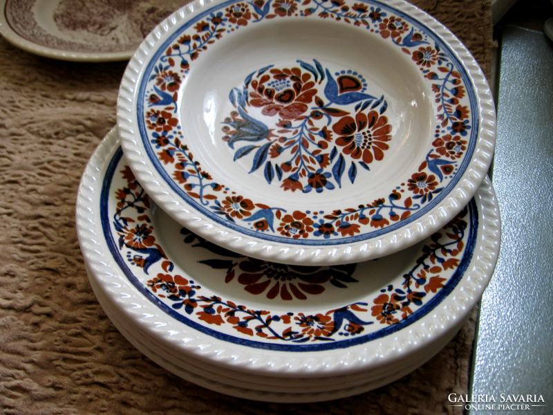 Brown-blue floral English plates