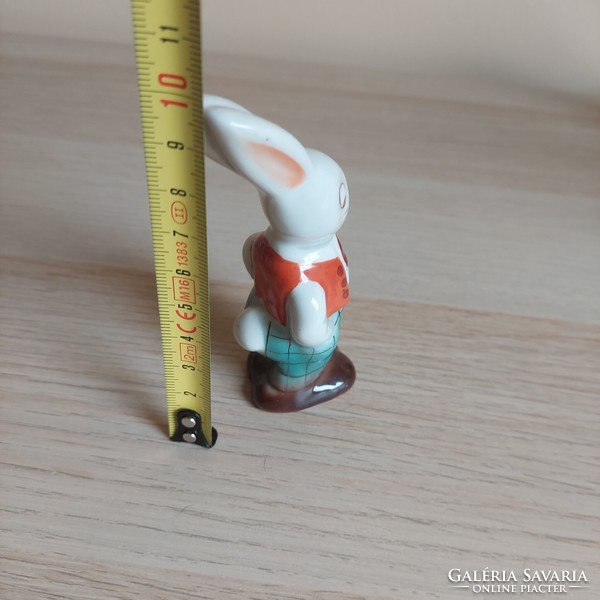 Rare collector's craft rabbit ceramic figure