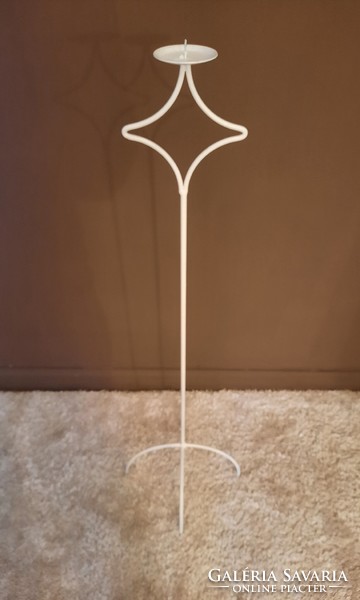 White standing candle holder