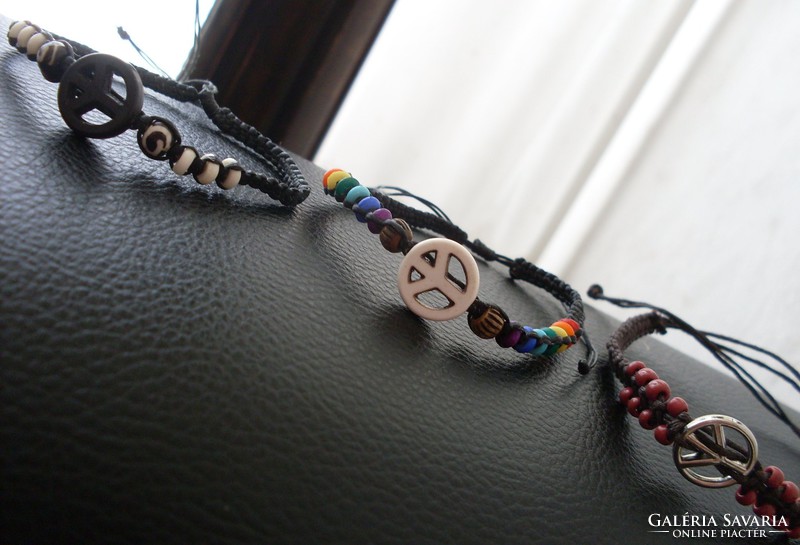 Different leather bracelets