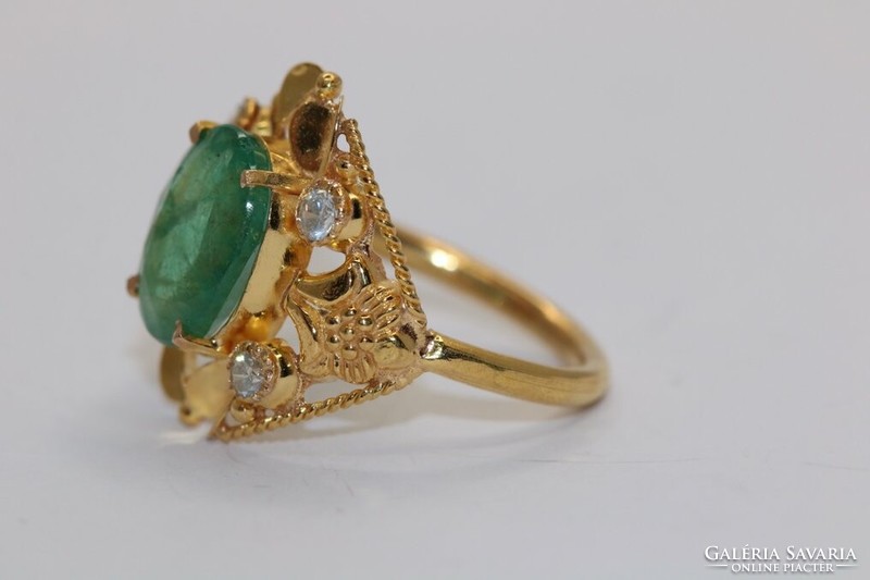 56 Os 18k yellow gold 2ct emerald 0.16ct diamond ring