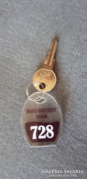 728-As relic silver beach sallodai, hotel key holder silver beach key