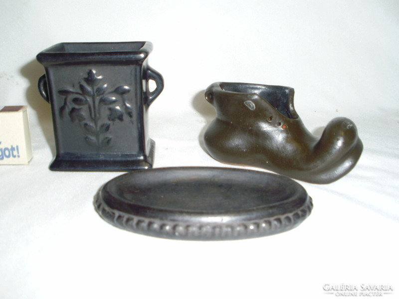 Fekete kerámia váza, tálka, bakancs - együtt