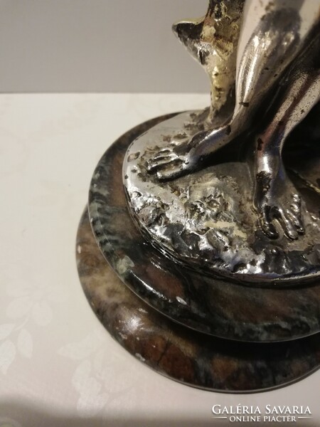 30 cm, antique, heavy, metal statue, with certification, on an alabaster base - girl with flowers
