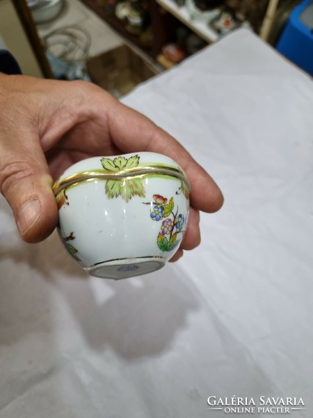 Herendi viktória mintás porcelán bonbonier