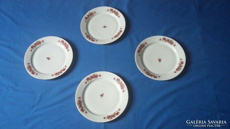 Négy régi Alföldi porcelán lapos tányér virág mintával
