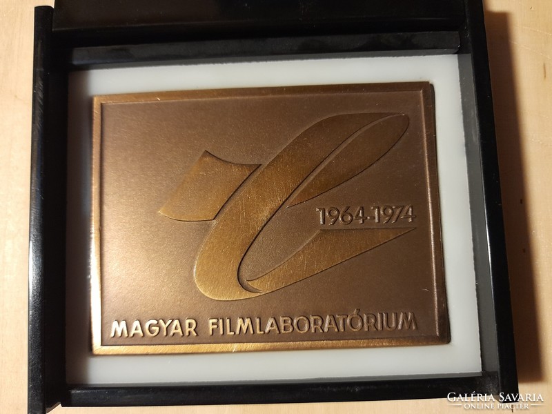 Hungarian Film Laboratory 1964 - 74 plaques, vinyl box from Redet (there is a post office)!