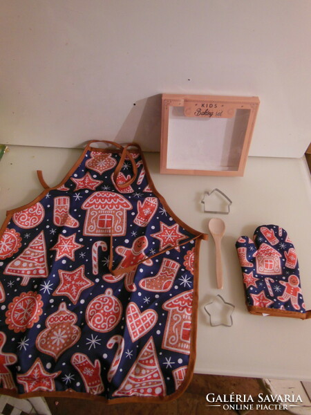 Kitchen set - new - 5 pieces - children's - apron 53 x 40 cm - in box
