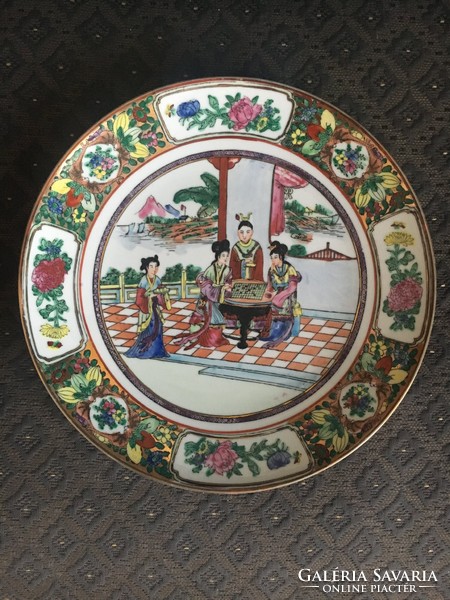 Ming Pattern Serving Bowl, Wonderful Hand Painting, 19th Century