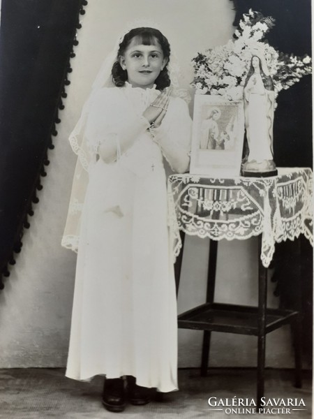 Régi gyerekfotó vintage elsőáldozó fénykép kislány