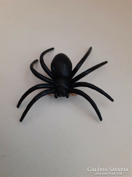 Old retro lucky spider brooch pin