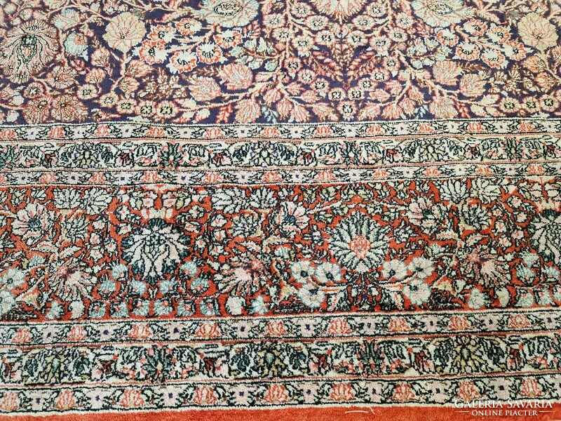 Valódi hernyóselyem 155x250 kézi csomózású perzsa szőnyeg hereke minta FF_23