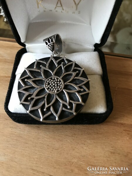 Antique silver mounting pendant