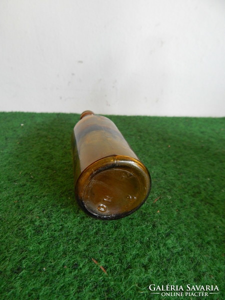 10 db régi barna üveg egyben aladó! Méretei,,4 cm től--35cm ig.