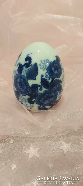 Porcelán virágos tojás