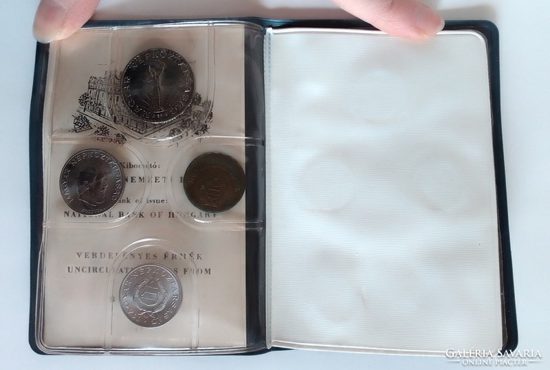 Magyar Népköztársaság forint forgalmi érme sor műbőrtokos 1981 verdefényes érmék UNC uncirculated