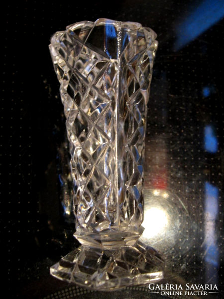Gyémántmintás kis ibolyás kristály váza