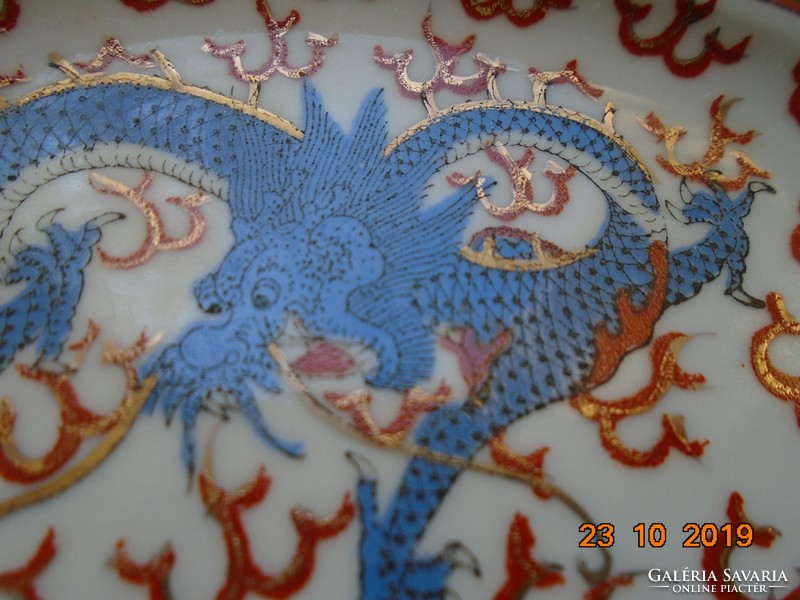 Kézzel Aranyozott két sárkányos tányér, madár és pillangós perem, Zhongguo Zhi Zao '60 évek