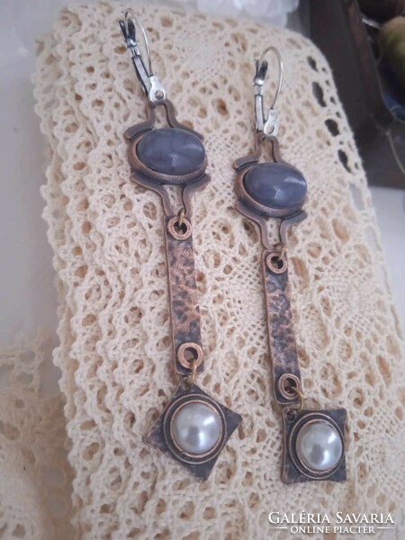 Old copper earrings with gray agate and tekla pearls