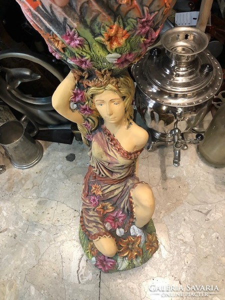Ceramic flower pot, 50 cm high, excellent for home decoration.