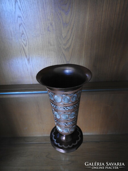 Richly engraved copper vase nurcan