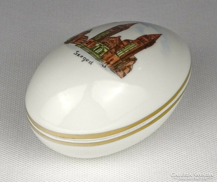 1L053 egg-shaped aquincum porcelain bonbonier
