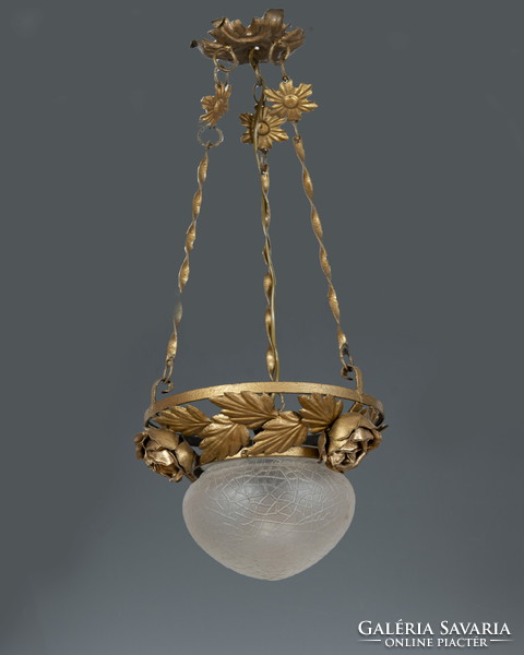 Gilded bronze chandelier with plastic roses