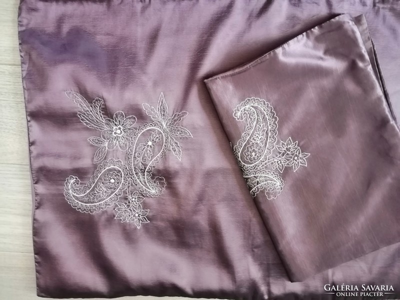 Price drop! 2 Purple silk, embroidered pasley pattern pillowcases