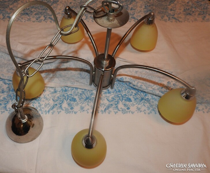 Economic art - five-pointed modern metal chandelier with yellow thick glass covers