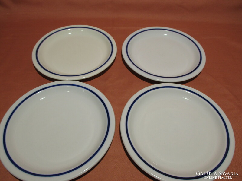 4 retro lowland blue striped cake plates
